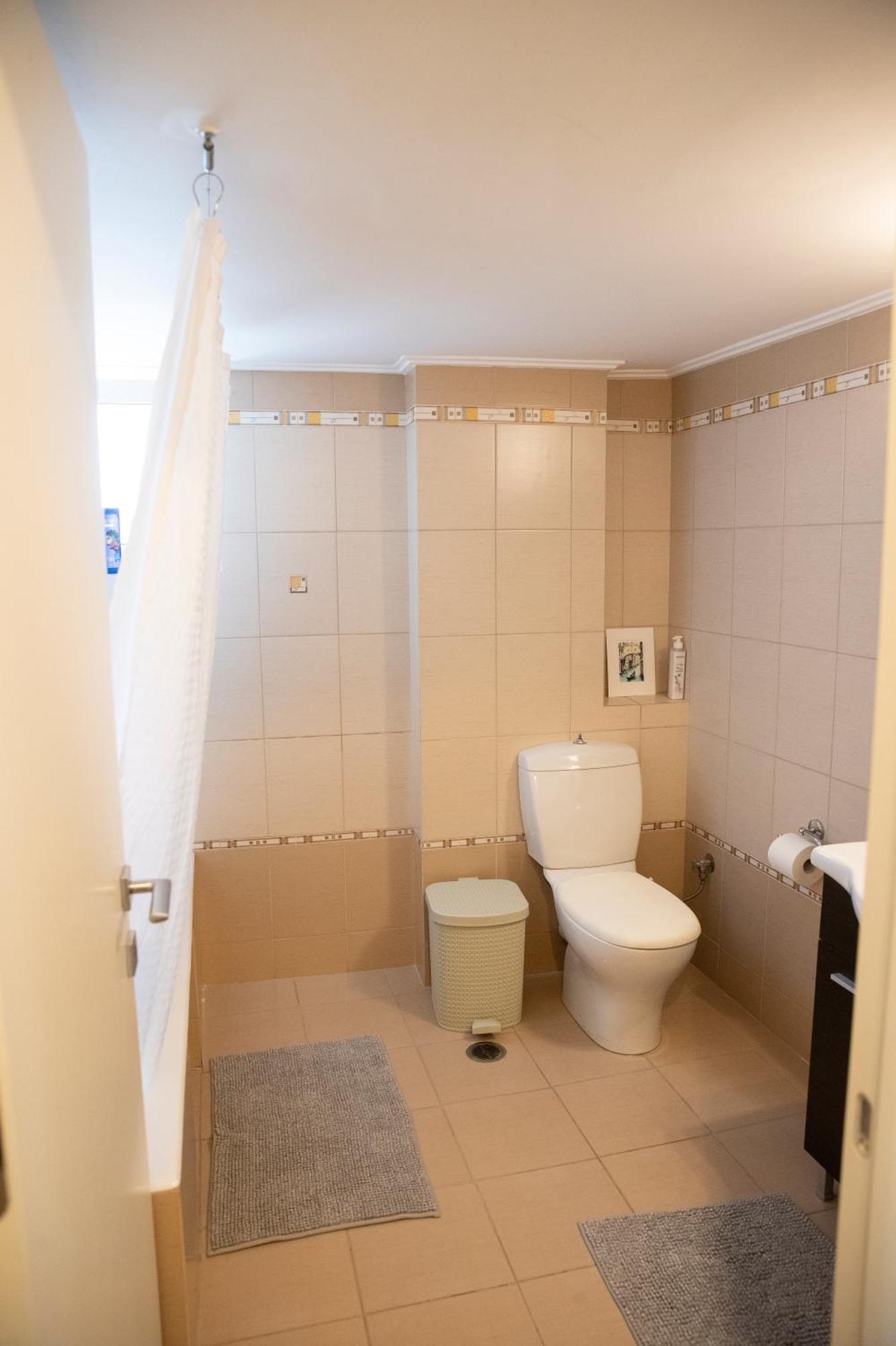 Spacious Glyfada Golf 4Br -Near Beach + Shops Athen Eksteriør billede