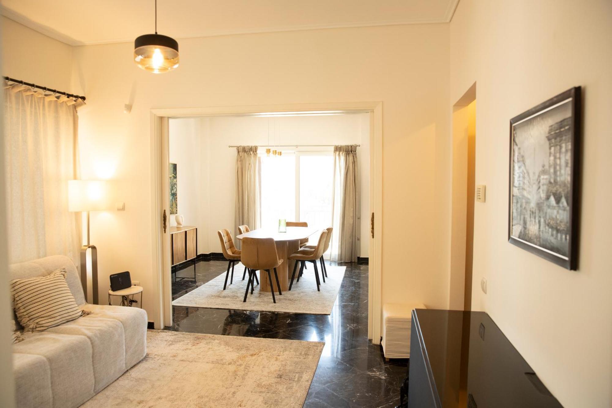 Spacious Glyfada Golf 4Br -Near Beach + Shops Athen Eksteriør billede